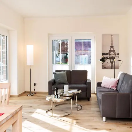 Haus Mit Sauna, Kamin, Strandkorb Und Terrasse * Vitzdorf