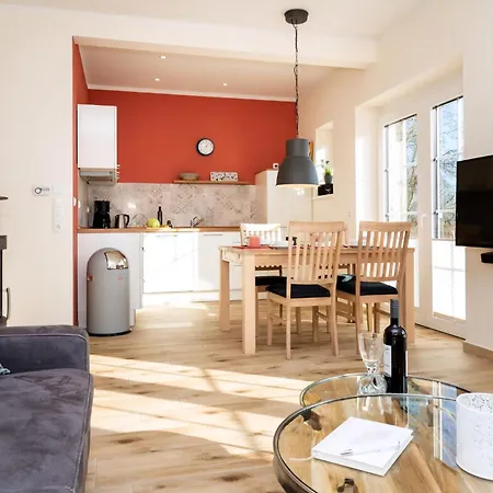 Haus Mit Sauna, Kamin, Strandkorb Und Terrasse Tatil Evi