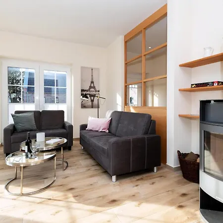 Haus Mit Sauna, Kamin, Strandkorb Und Terrasse Tatil Evi Vitzdorf