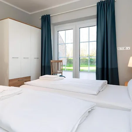 Haus Mit Sauna, Kamin, Strandkorb Und Terrasse Tatil Evi Vitzdorf
